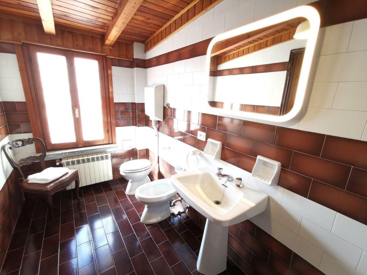Elegant Historic Large House On Lake Como Apartment Граведона Екстериор снимка